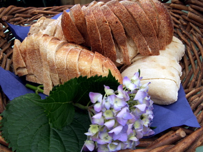 Even the bread basket was pretty